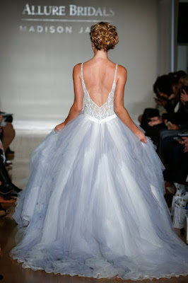 Vestidos de Novia con Colores