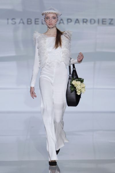 Outfits de vestidos de novias | Colección Isabel Zapardiez Outfits de vestidos de novias | Colección Isabel Zapardiez