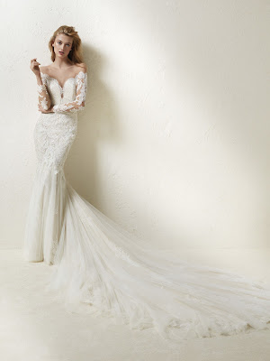 Vestidos de novia con cola larga 