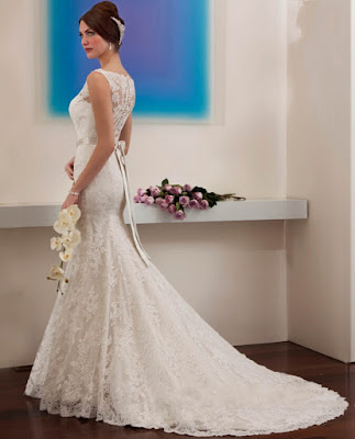 Vestidos de novia con cola larga 